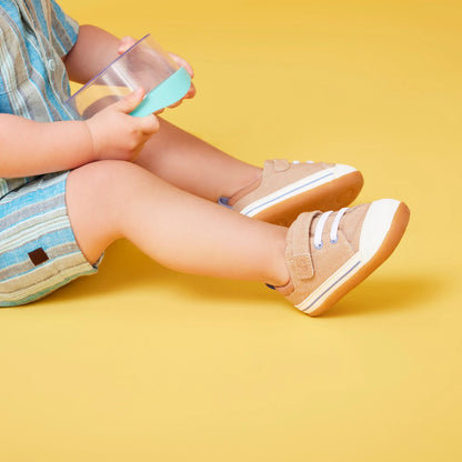 Stevie Mini (First Walker) Khaki | See Kai Run