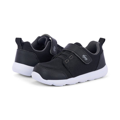Spark Lace Raven Black | See Kai Run